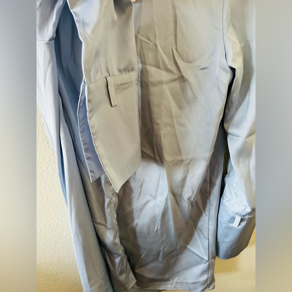 Women’s Satin Blouse – Size M (Approx.) – New with Tags - Picture 4 of 8